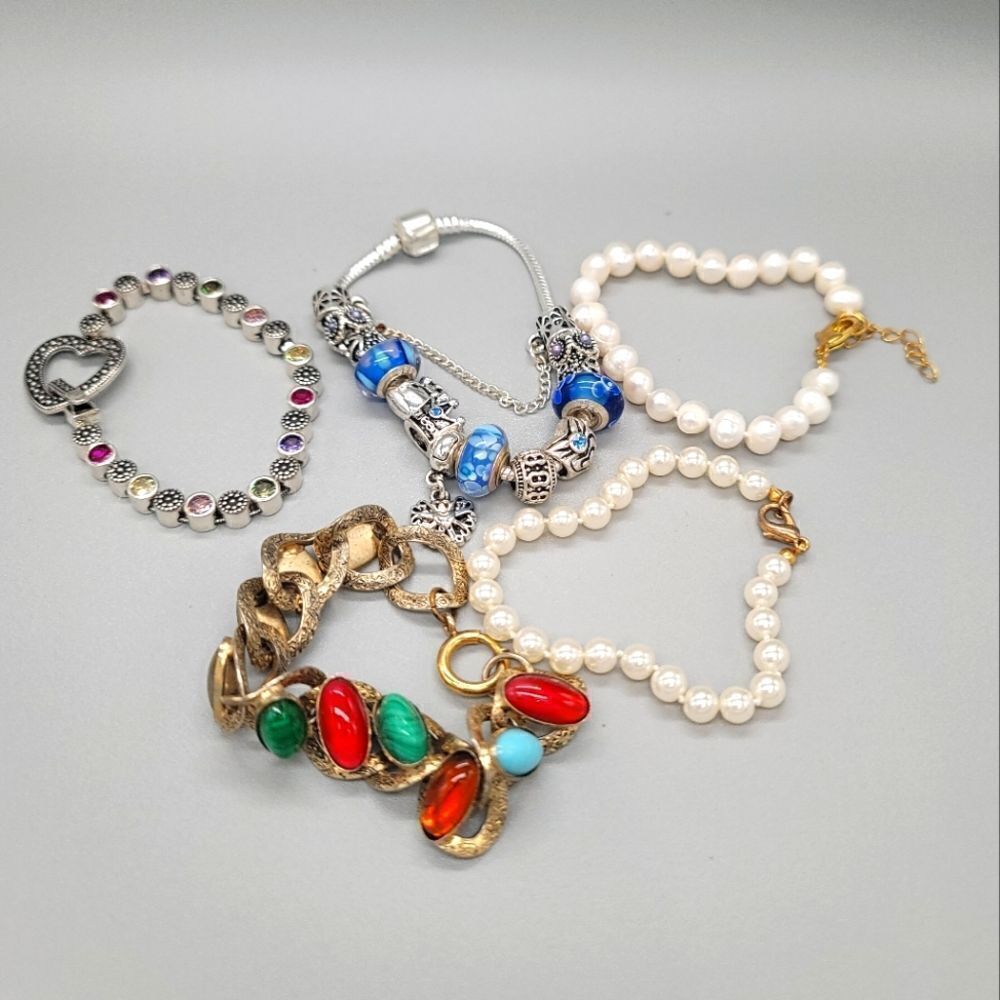 UNBRANDED 5 Bracelet Lot